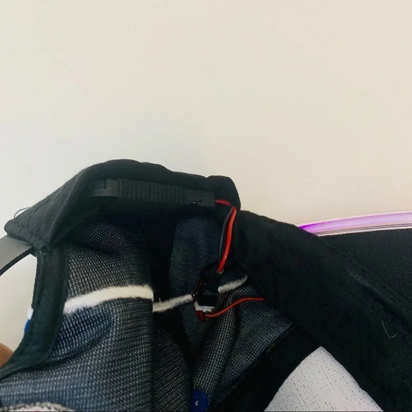 Nwot bang energy lighted hat and drawstring bag - Picture 4 of 6